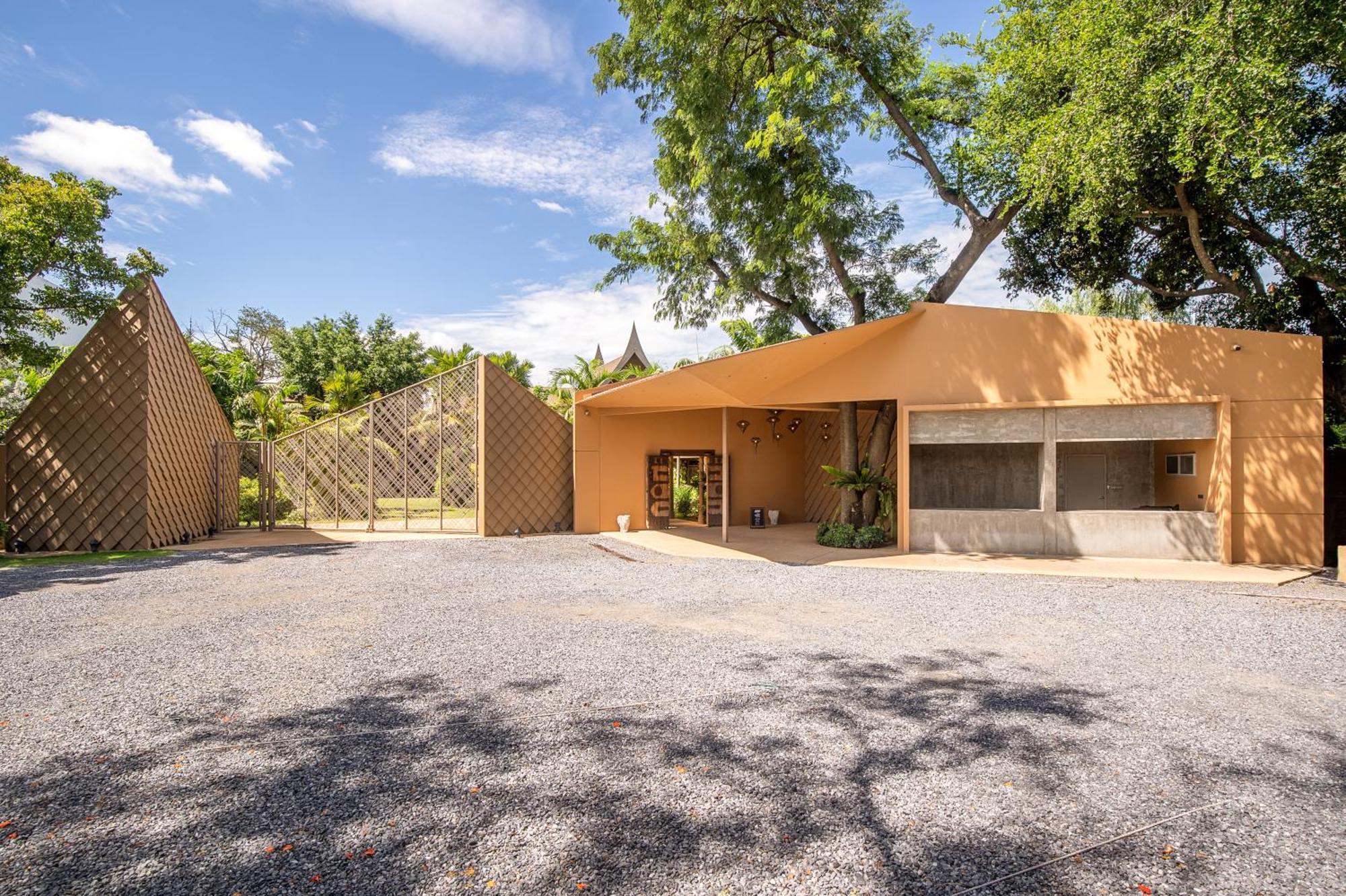 פרה נאקון סי איוטאיה Syama Residence And Cafe מראה חיצוני תמונה